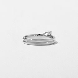 Serra Pear in 18k White Gold – view 4 thumbnail