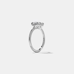 August Oval in Platinum – view 5 thumbnail