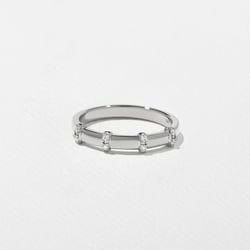 Poppy in 14k White Gold thumbnail