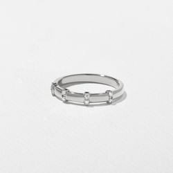 Poppy in 14k White Gold – view 2 thumbnail