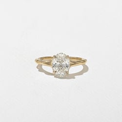Sloan Oval in 18k Yellow Gold thumbnail