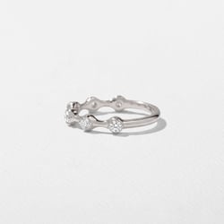 Dewdrop in Platinum – view 2 thumbnail