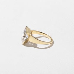 Lou Antique Oval in 14k Yellow Gold – view 3 thumbnail