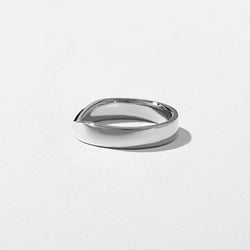 Notch Thin in 18k White Gold – view 2 thumbnail
