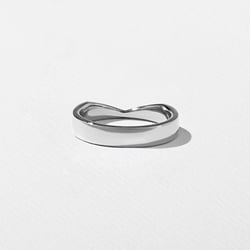 Notch Thin in 18k White Gold – view 3 thumbnail
