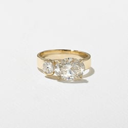Henri Grand Oval in 14k Yellow Gold thumbnail