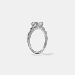 Sloan Oval in 18k White Gold – view 5 thumbnail