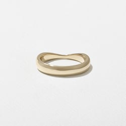 Moon in 18k Yellow Gold – view 3 thumbnail