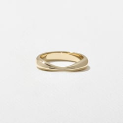 Moon in 18k Yellow Gold thumbnail