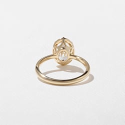 Daphne Antique Oval in 18k Yellow Gold – view 4 thumbnail