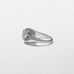 Monroe Oval in 18k White Gold – view 3 thumbnail