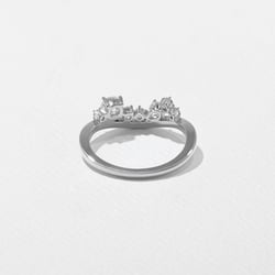 Bouquet in Platinum – view 3 thumbnail