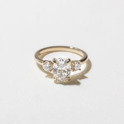 Trey Oval in 14k Yellow Gold thumbnail