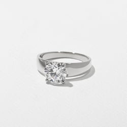 Nova Round in Platinum – view 2 thumbnail