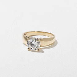 Nova Round in 14k Yellow Gold – view 2 thumbnail