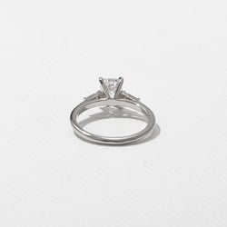 Eve Emerald-Cut in 18k White Gold – view 4 thumbnail