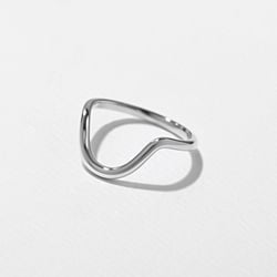 Astra in Platinum – view 2 thumbnail