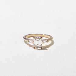 Eve Emerald-Cut in 14k Yellow Gold thumbnail