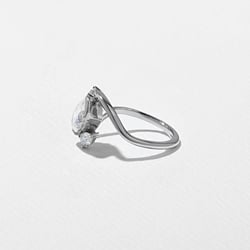 Gemma Oval in Platinum – view 3 thumbnail