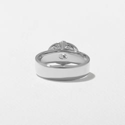 Reid Oval in 18k White Gold – view 4 thumbnail