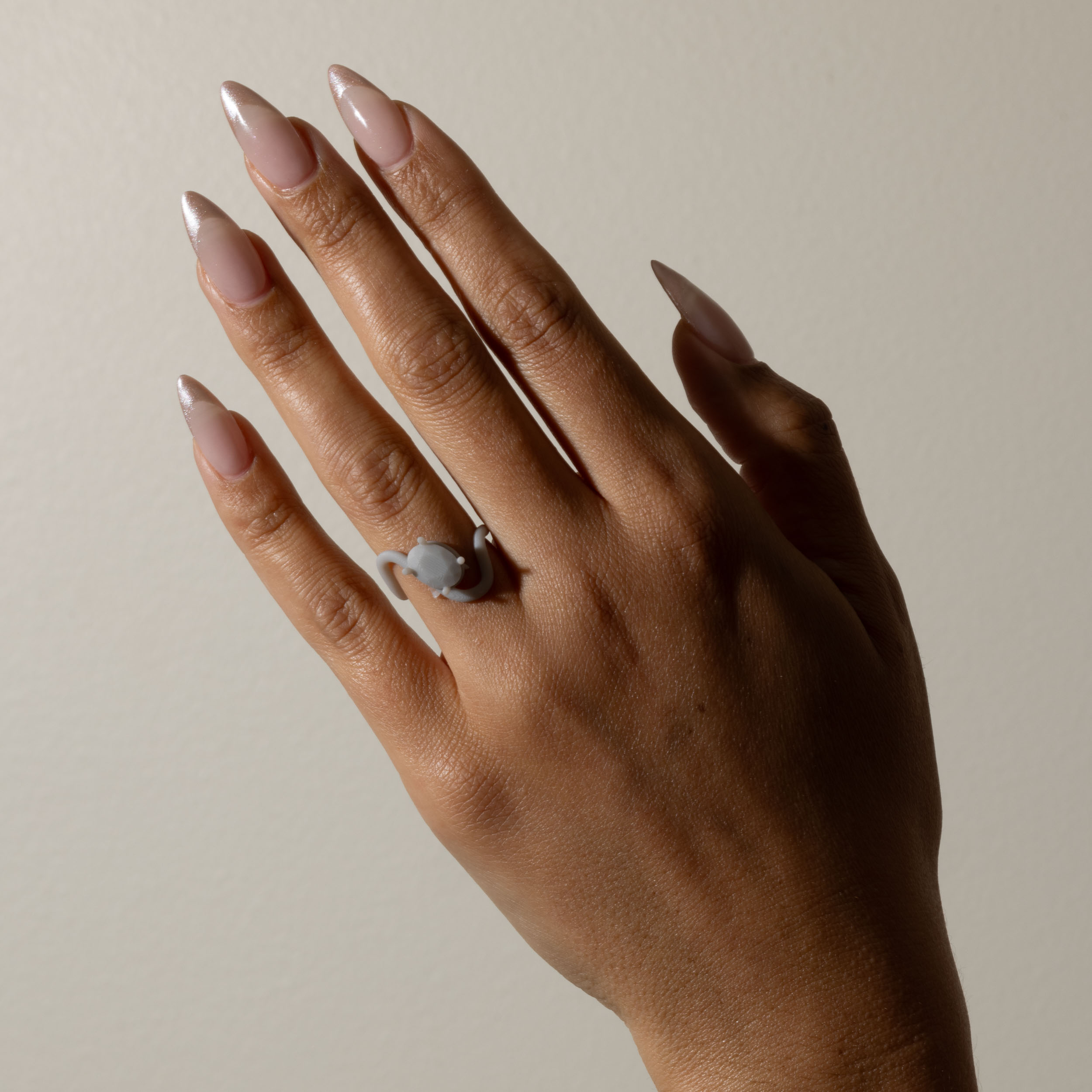 Stella Oval in Resin