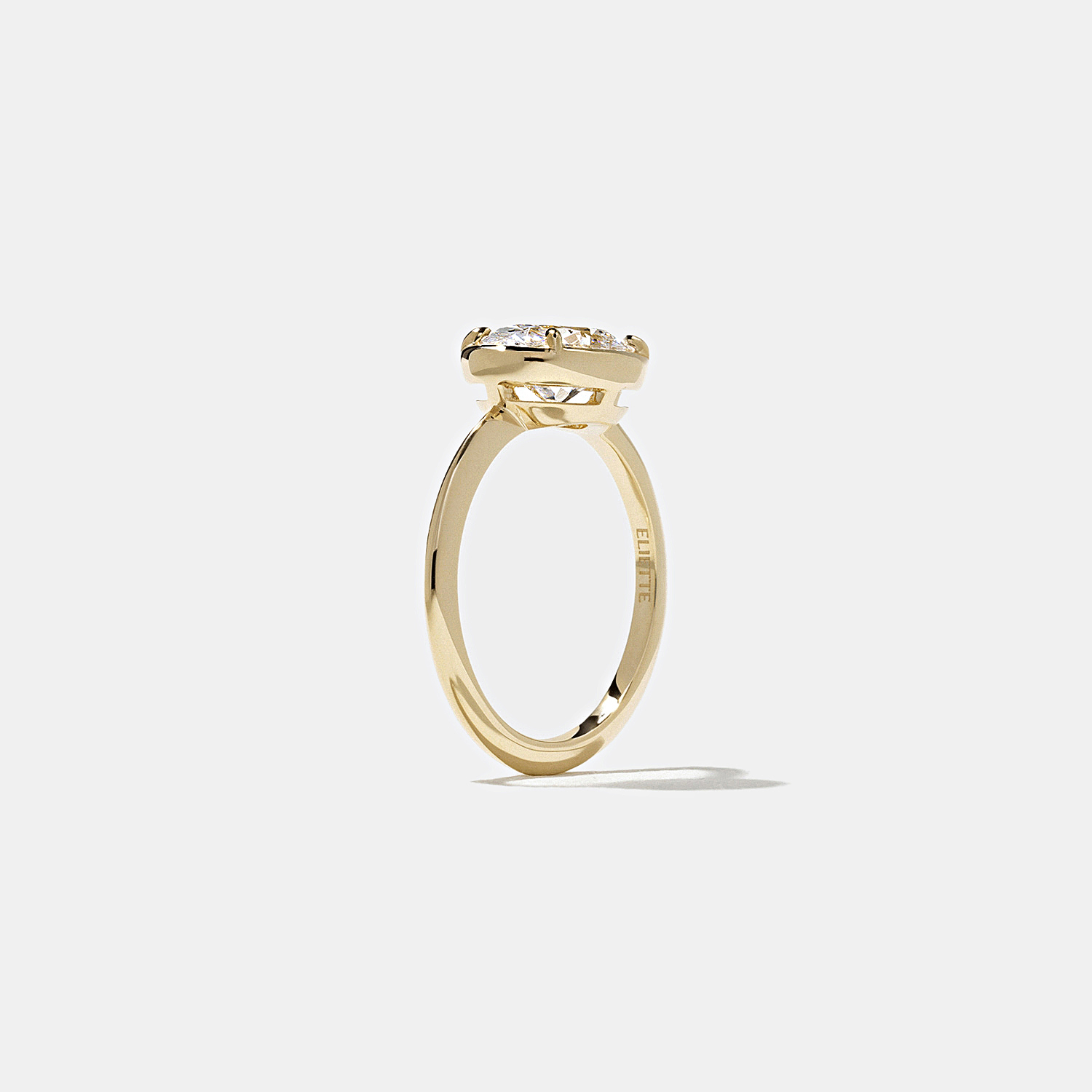 August Oval in 18k Yellow Gold – view 5
