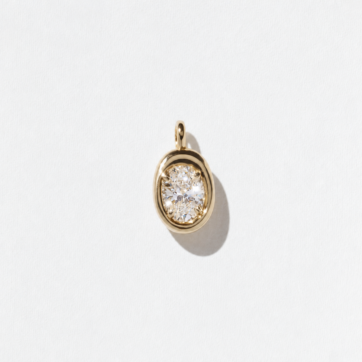 Delphi Oval Diamond Pendant in 14k Yellow Gold