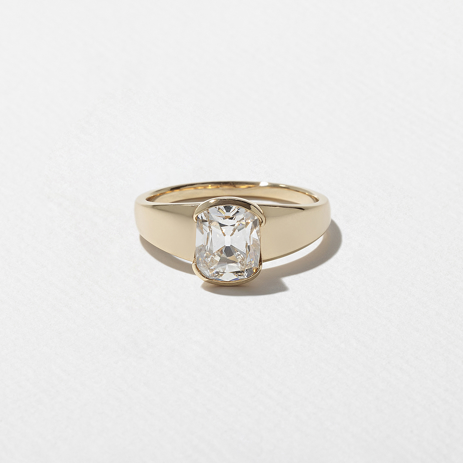 Lou Antique Cushion in 14k Yellow Gold