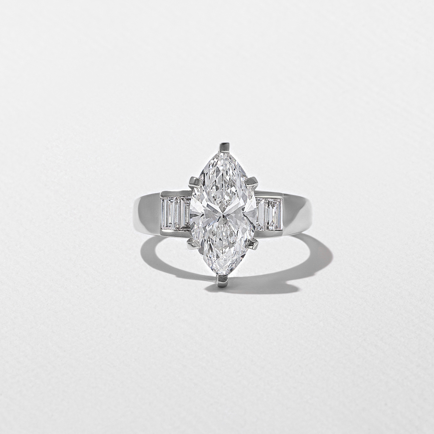 Nova Marquise in 18k White Gold
