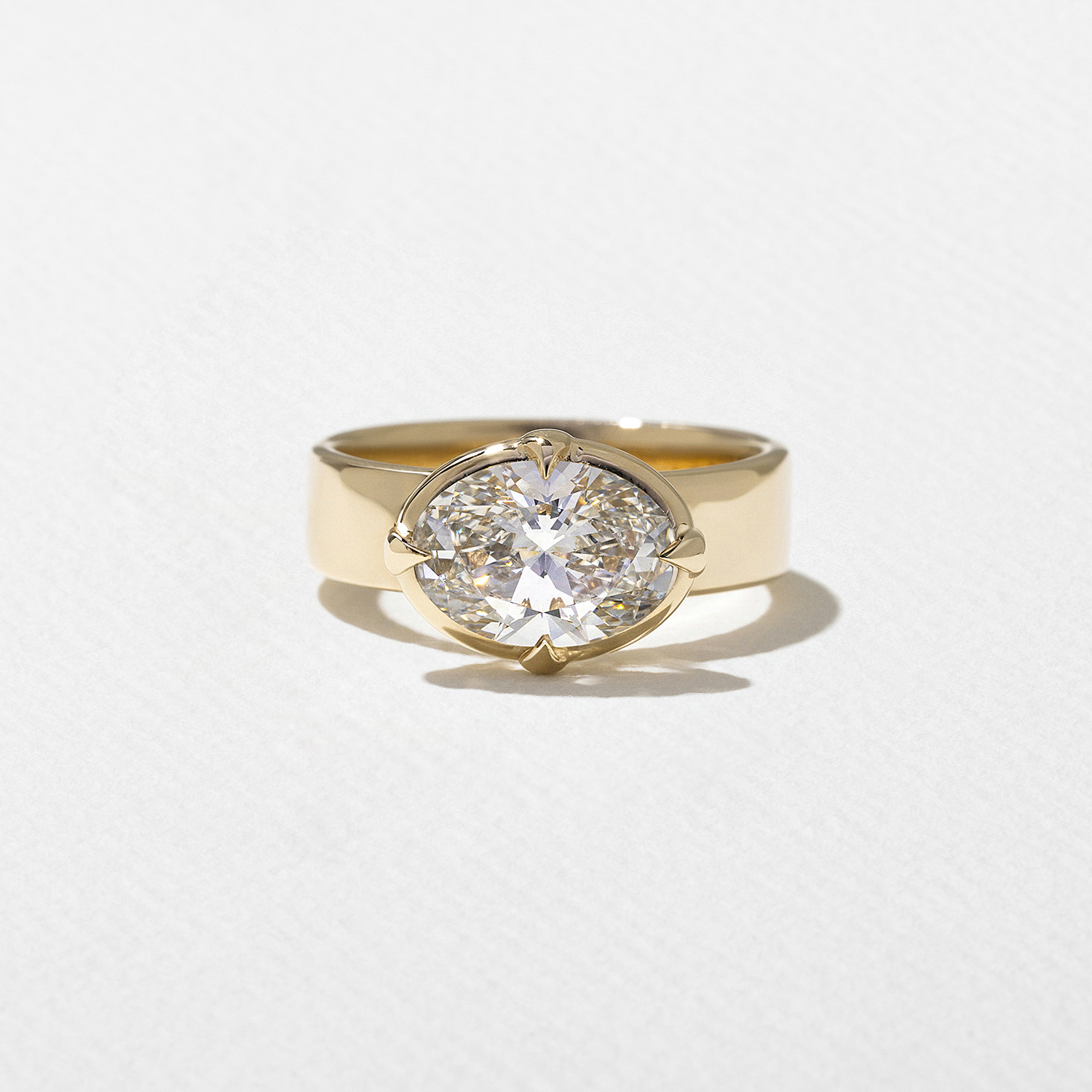 Reid Oval in 14k Yellow Gold