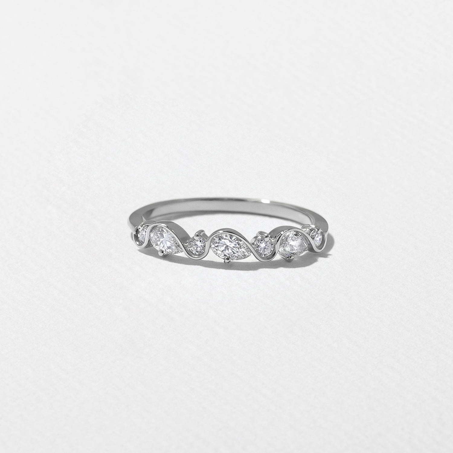 Tidal in 18k White Gold