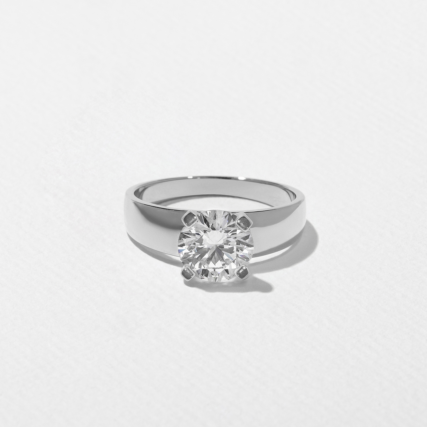 Nova Round in 18k White Gold