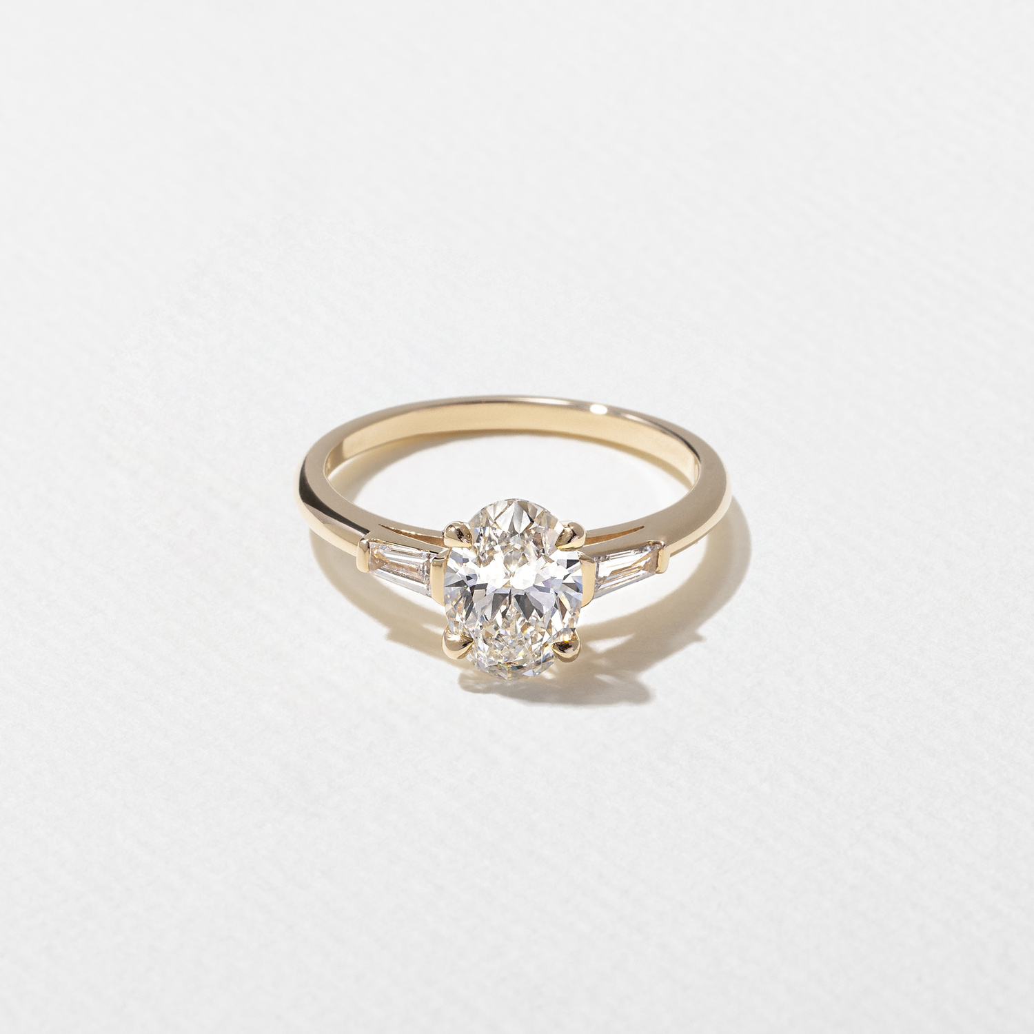 Eve Oval in 14k Yellow Gold