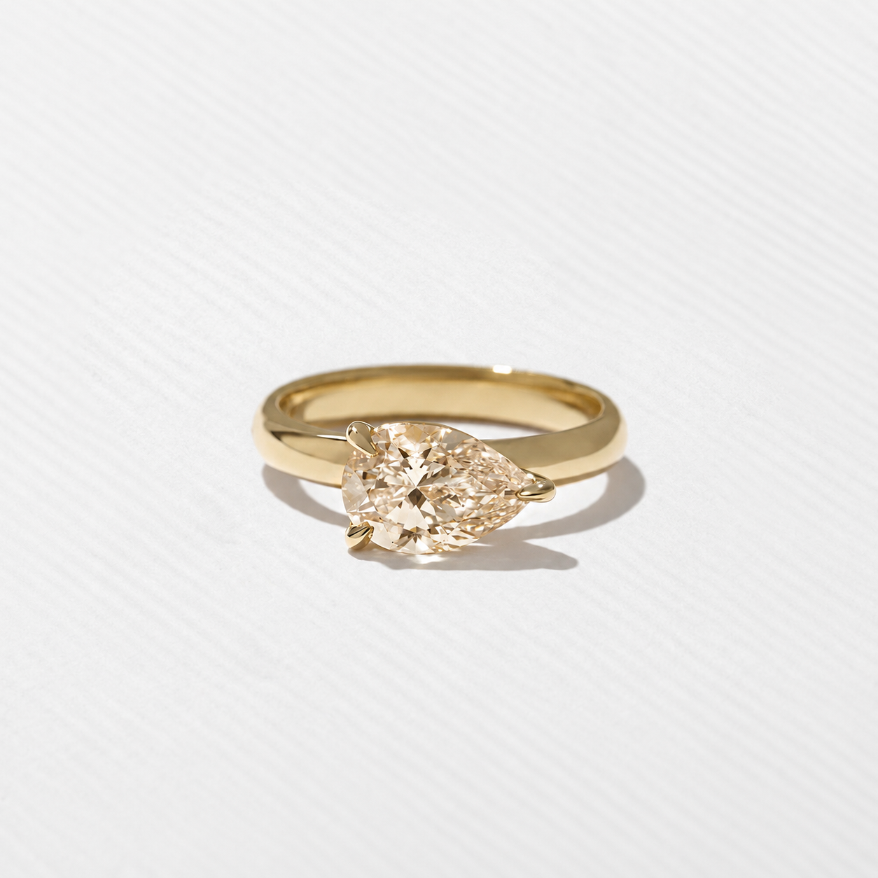 James Champagne Diamond in 18k Yellow Gold