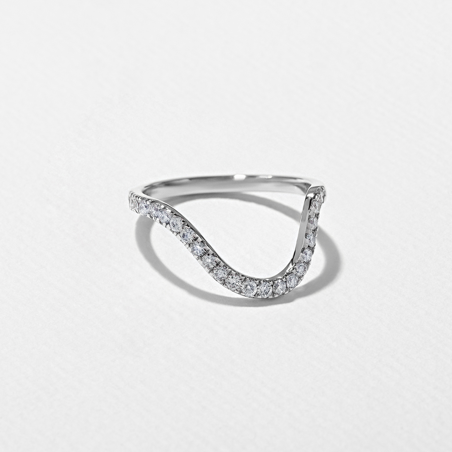 Astra with Pavé in Platinum