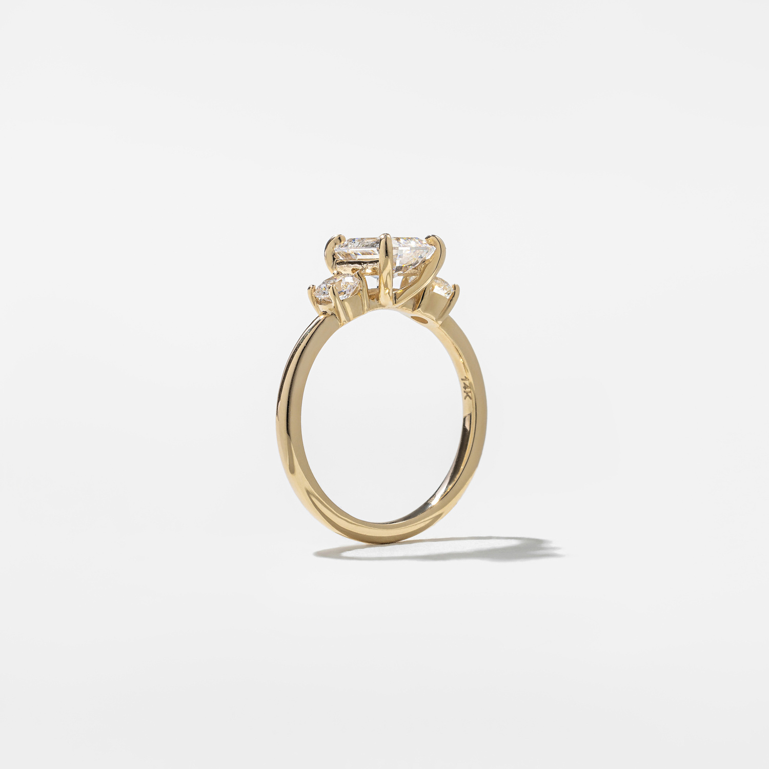 Trey Emerald-Cut  in 18k Yellow Gold – view 5