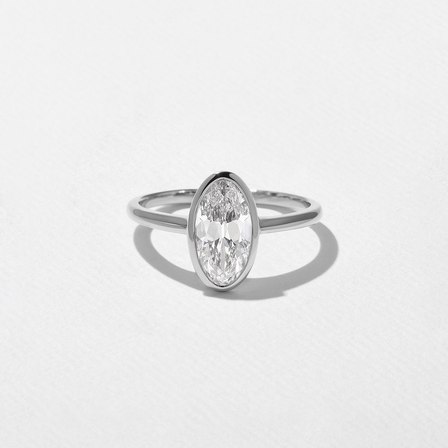 Bailey Antique Oval in 18k White Gold