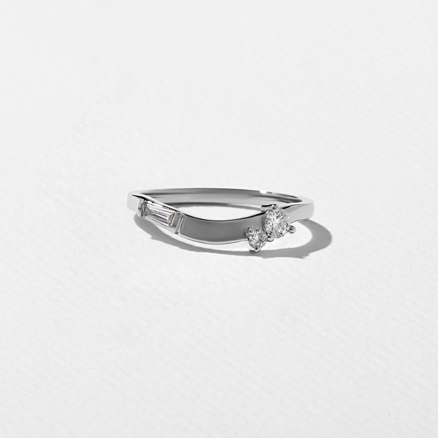 Pine in 14k White Gold