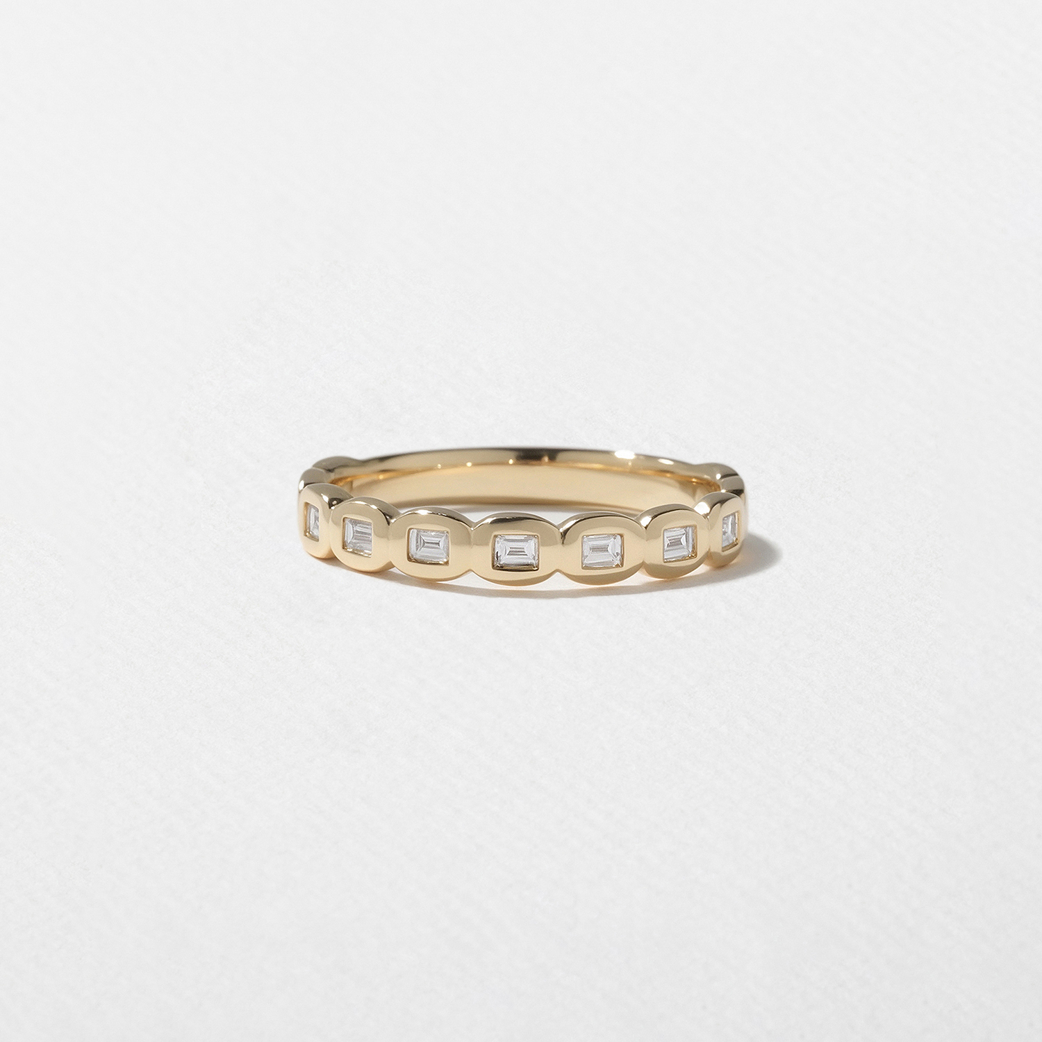 Pebble in 14k Yellow Gold