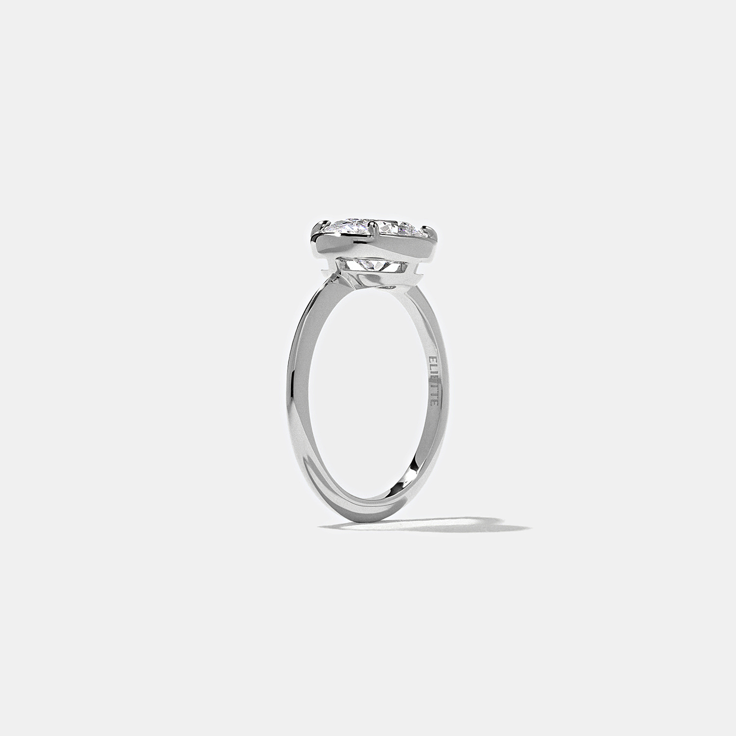 August Oval in Platinum – view 5