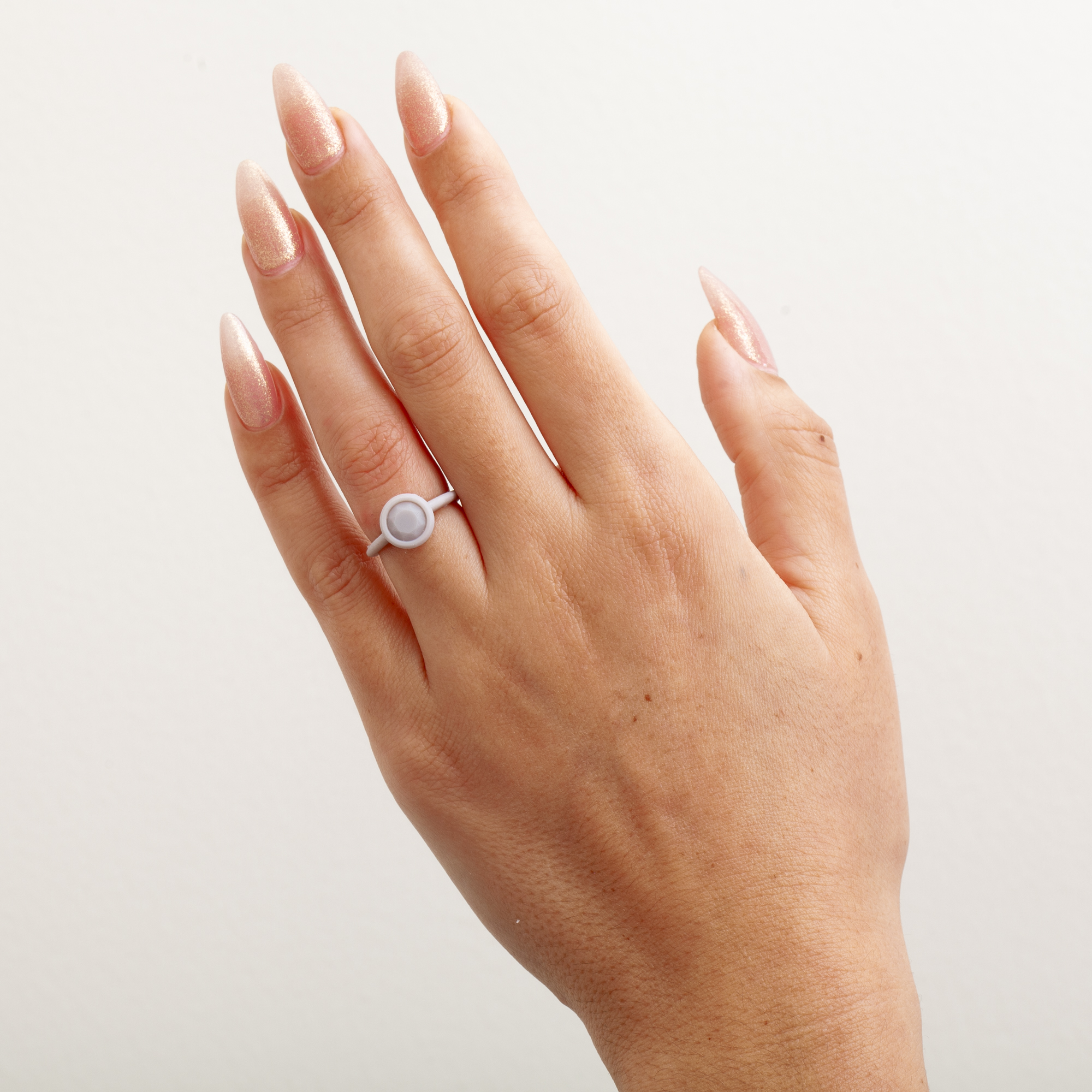 Bailey Round Solitaire in Resin