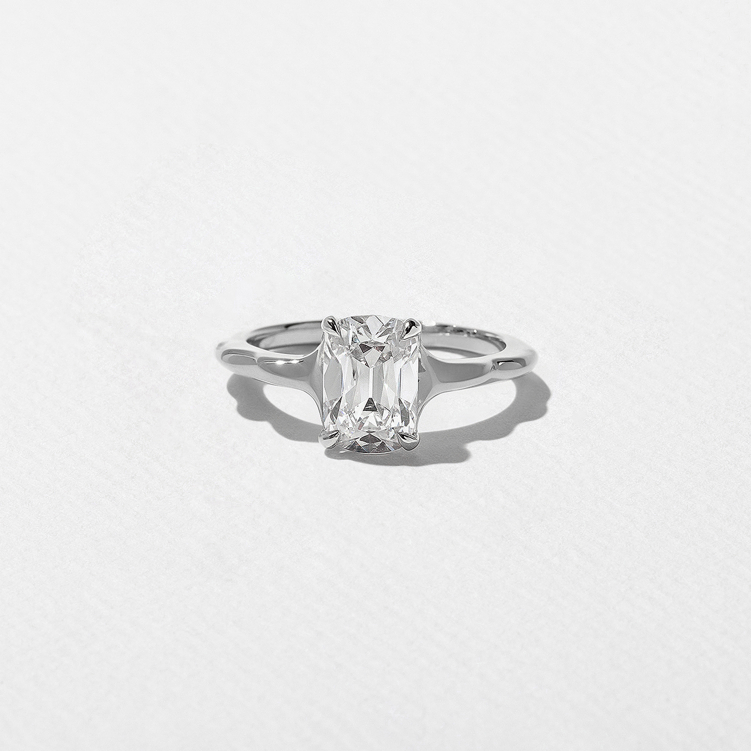 Sloan Antique Cushion in Platinum